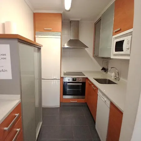 Ana Con Garaje 엘고이바르